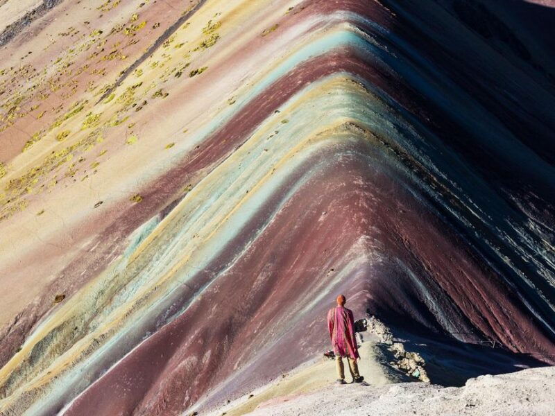 vinicunca-rainbow-mountain-full-day-trek