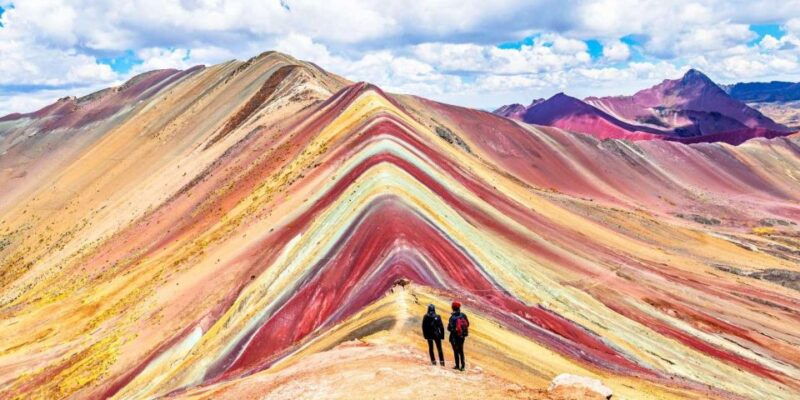 vinicunca-rainbow-mountain-full-day-trek