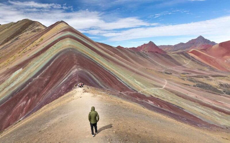 vinicunca-rainbow-mountain-full-day-trek