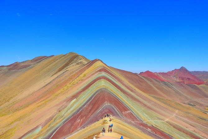 vinicunca-rainbow-mountain-trek-1-day-by-cusipata-huaynas-expeditions