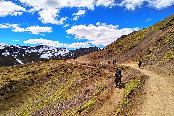vinicunca-rainbow-mountain-trek-1-day-by-cusipata-huaynas-expeditions