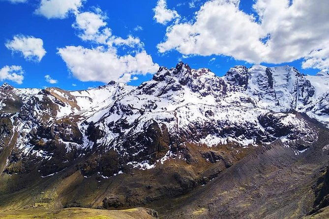 vinicunca-rainbow-mountain-trek-1-day-by-cusipata-huaynas-expeditions
