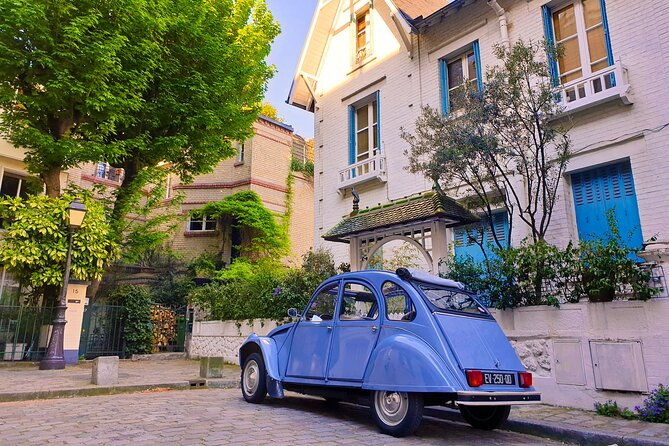 vintage-2cv-adventure-2-hour-paris-secrets-tour