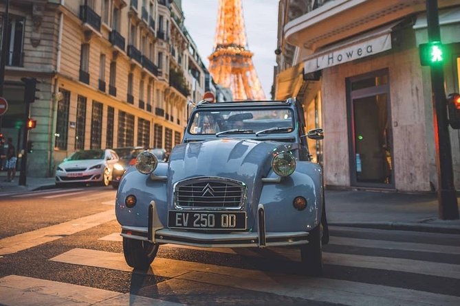 vintage-2cv-adventure-3-hour-paris-highlights-tour