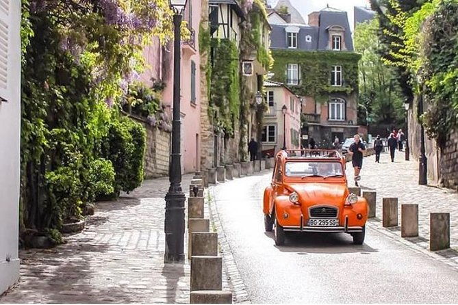 vintage-2cv-adventure-3-hour-paris-secrets-tour