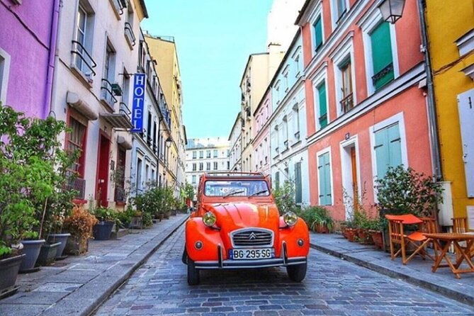 vintage-2cv-adventure-3-hour-paris-secrets-tour