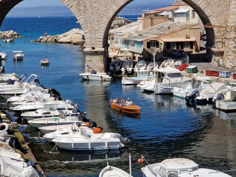 Vintage boat tour of Marseille Old Port for couples (1h) - Final Thoughts: Is This Tour Right for You?