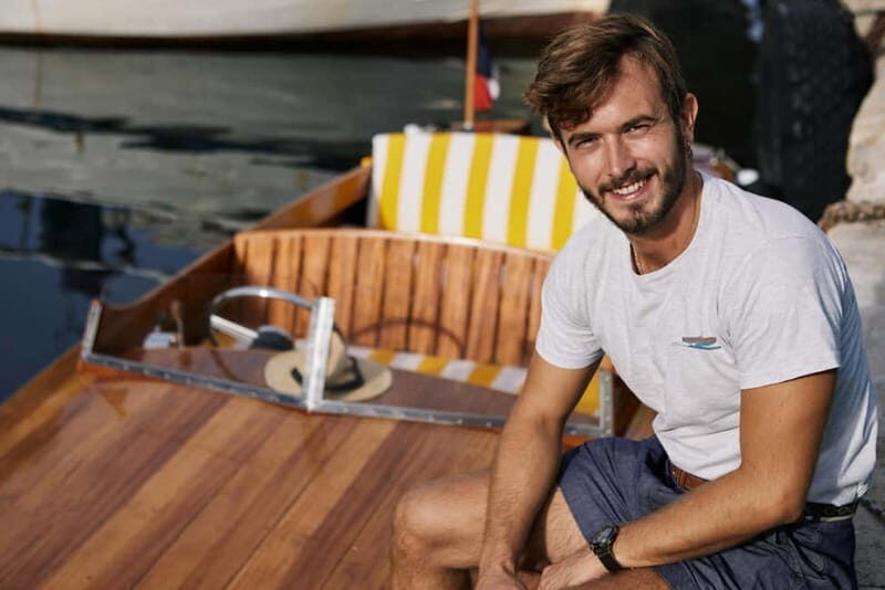 Vintage boat tour of Marseille Old Port for couples (1h) - FAQ