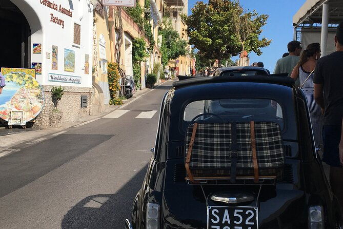 vintage-car-500-photo-shoot-on-the-amalfi-coast