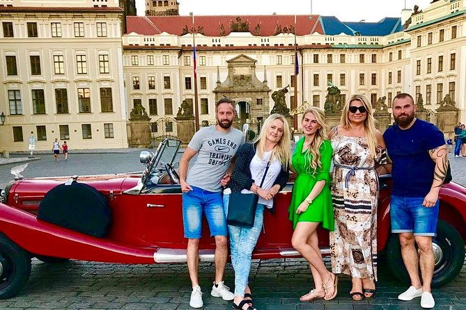 vintage-cars-prague-sightseeing-tour-90min-1-6-pers
