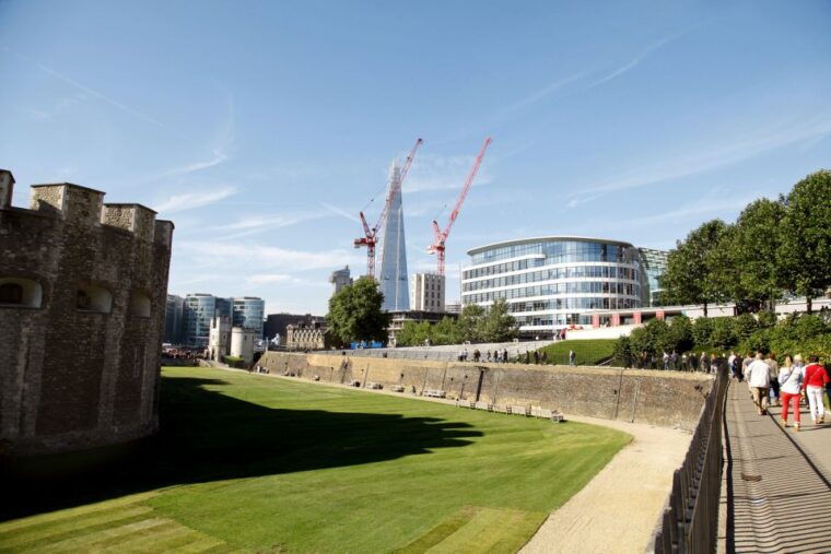 vintage-double-decker-bus-tour-thames-river-cruise