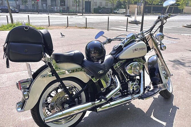 vintage-motorcycle-rental-in-paris