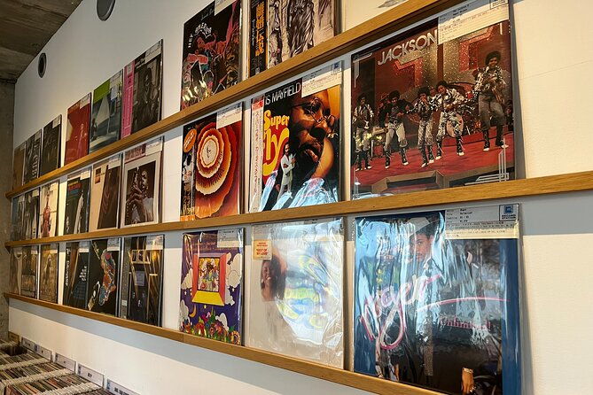 vintage-shopping-music-discovery-private-tour-in-shimokitazawa