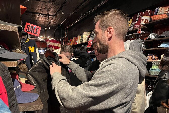 vintage-shopping-music-discovery-private-tour-in-shimokitazawa