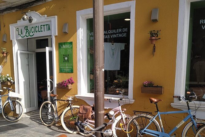 vintage-style-bike-rental-in-malaga