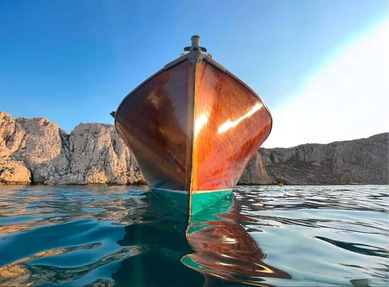 Vintage sunset boat tour of Marseille - small groups (2h) - The Value and Practicalities