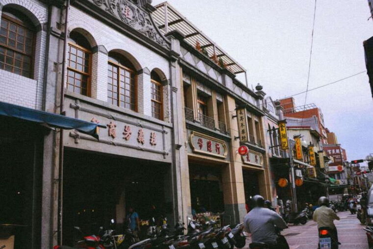 vintage-taipei-best-of-taiwan-and-sunset-walking-tour