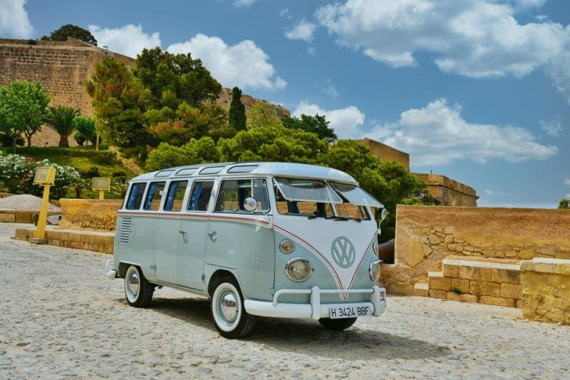 vintage-tour-around-alicante-in-genuine-kombi-t1-vans-2