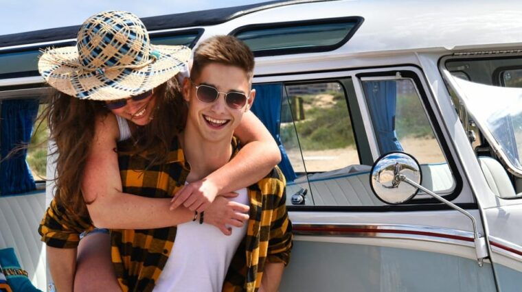 vintage-tour-around-alicante-in-genuine-kombi-t1-vans-2