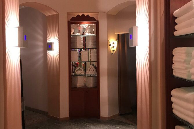 vip-60-minute-body-massage-w-hot-stones