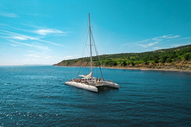 vip-catamaran-4-hour-activity-with-snorkeling-in-bulgaria