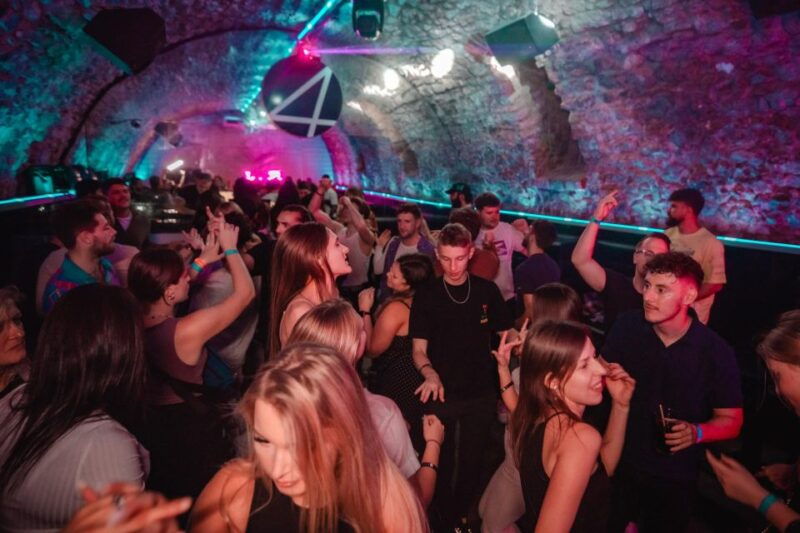 vip-club-entry-and-booth-booking