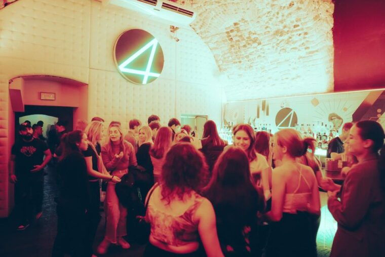 vip-club-entry-and-booth-booking