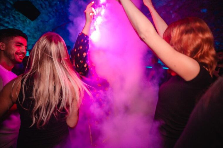 vip-club-entry-and-booth-booking