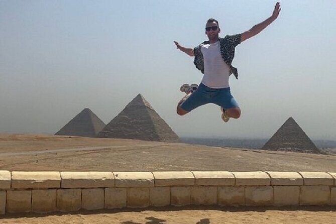 Vip Day Tour to Giza Pyramids, Sphinx, Gem Museum, and Lunch - Exploring Cairo in One Day: What to Expect from the Tour