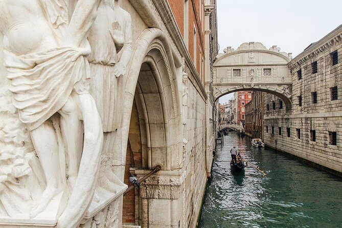 VIP Doge's Palace Secret Passages & Casanova Prison Tour - An In-Depth Look at the Tour Experience