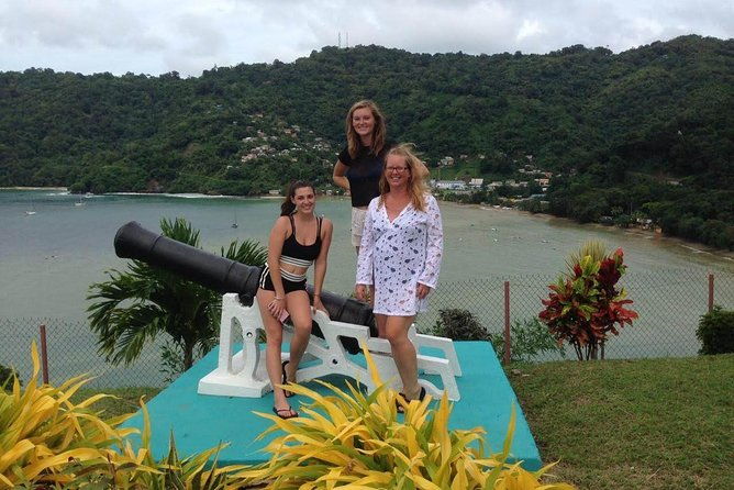 vip-inclusive-private-tour-of-island-lunch-drinks-snorkeling