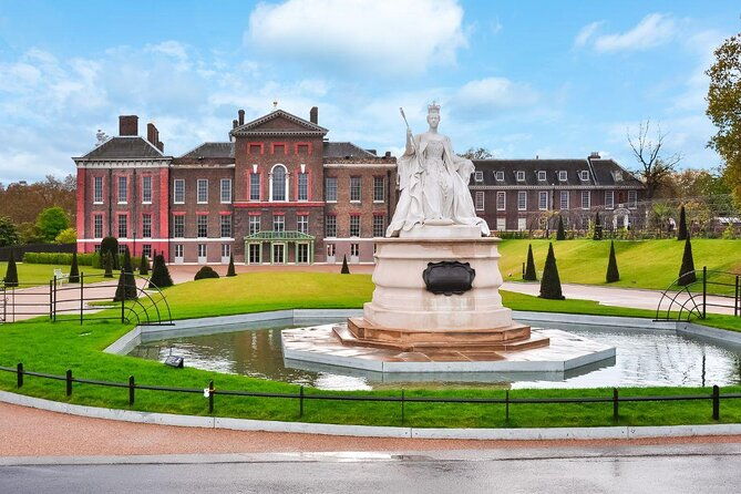 vip-kensington-palace-tour-royal-tea-crown-experience