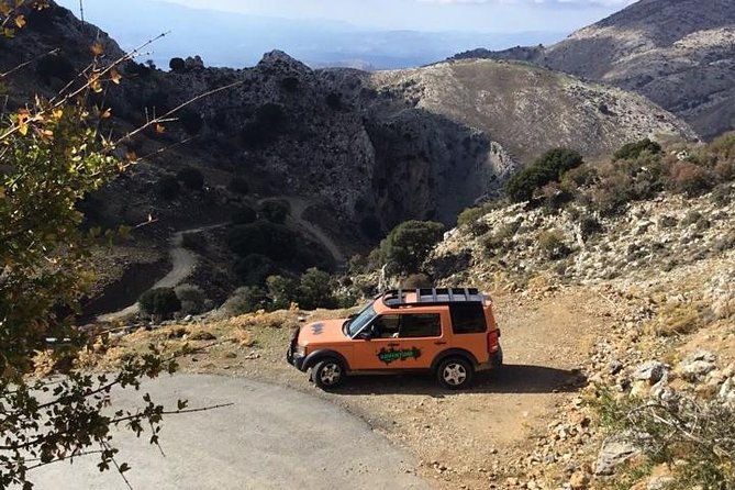 vip-luxury-private-tour-full-day-4x4-excursion-with-land-rover