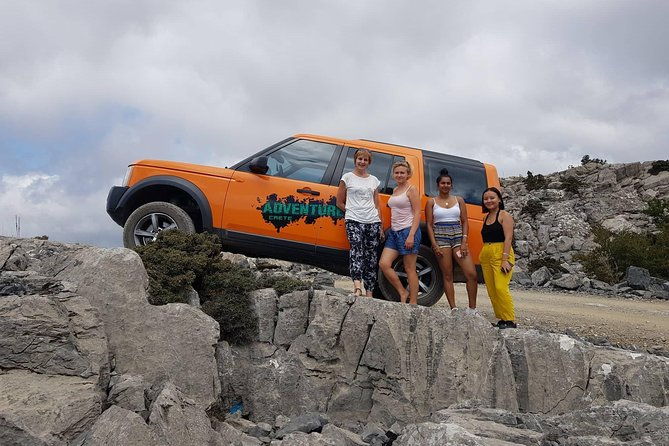 vip-luxury-private-tour-full-day-4x4-excursion-with-land-rover