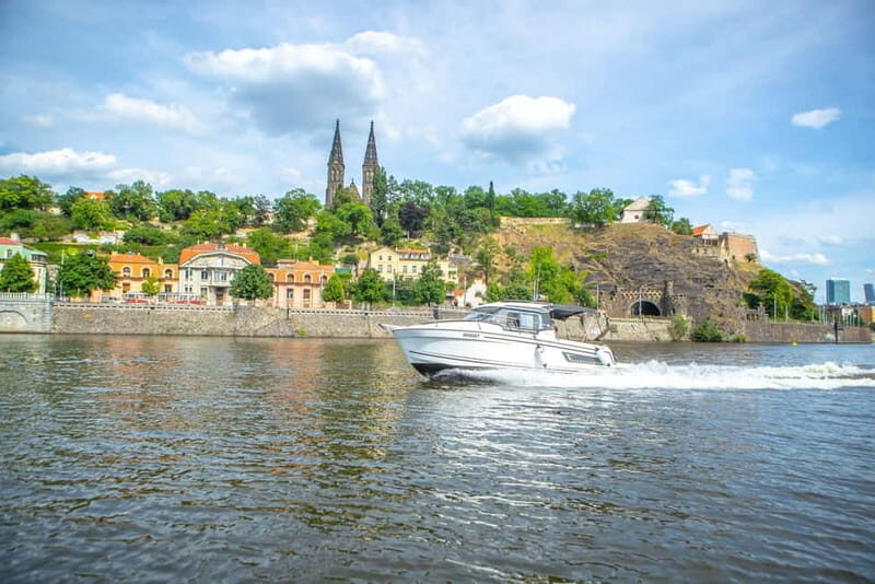VIP Prague YachtBoat SPEED Experience: All-You-Can-Drink - Practical Tips for Booking and Enjoying Your Speedboat Ride  