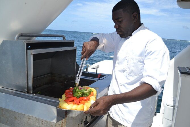 vip-premium-yacht-party-boat-brunch