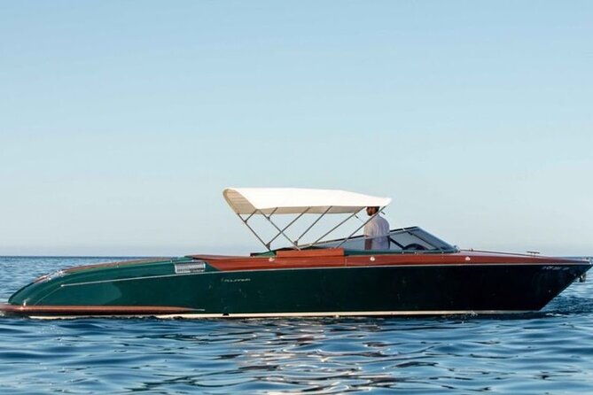 vip-private-luxury-boat-tour-riva-aquariva-yacht-venice