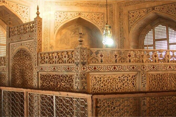 VIP Taj Mahal Express Entry Tour from Delhi with Guide - Introduction: What’s the VIP Taj Mahal Express Entry Tour from Delhi?