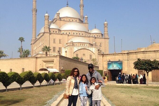 VIP Tour Coptic Cairo ,Islamic Mosque and old Market with Lunch - FAQ