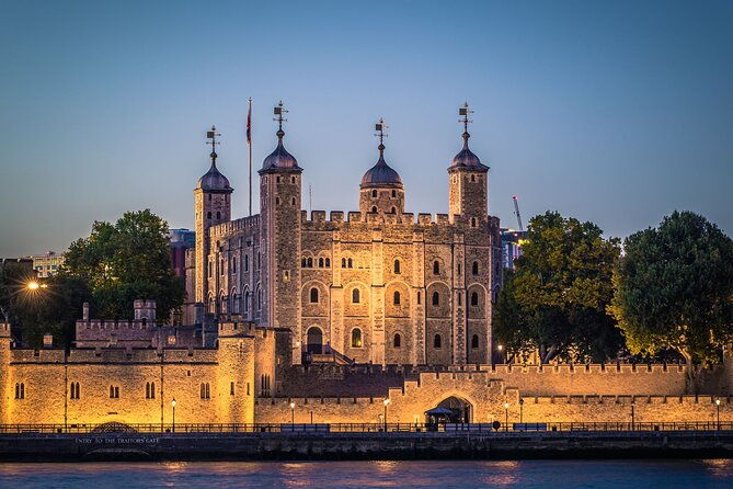 vip-tower-of-london-after-hours-tour-ceremony-of-the-keys