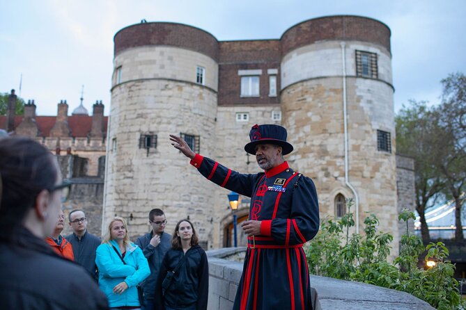 vip-tower-of-london-after-hours-tour-ceremony-of-the-keys
