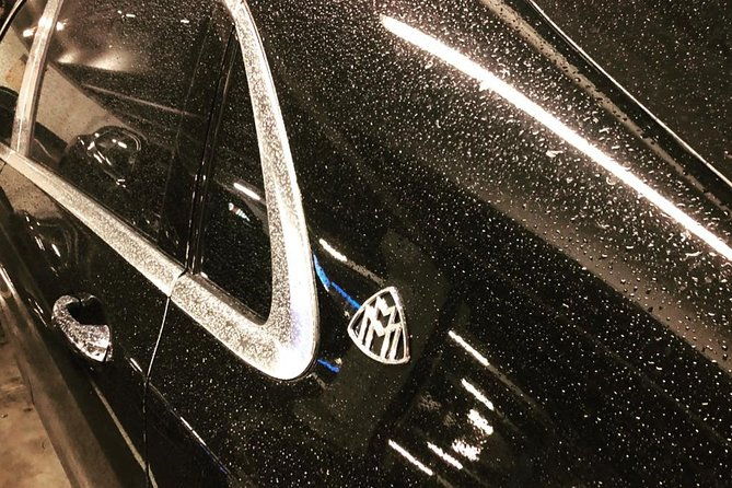 vip-transfer-from-schiphol-airport-to-amsterdam-city-or-back-to-the-airport