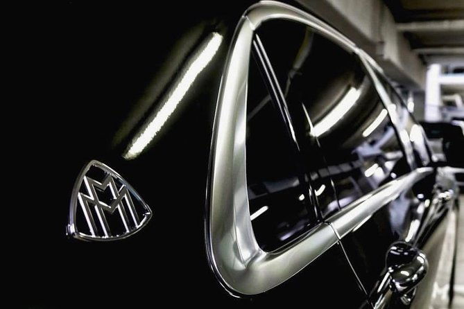 vip-transfer-from-schiphol-airport-to-amsterdam-city-or-back-to-the-airport