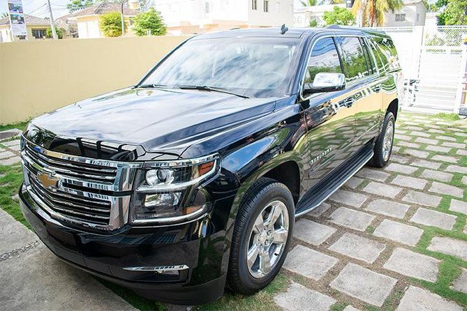 vip-transfer-punta-cana-airport-to-punta-cana-bavaro-hotels-not-uvero-alto