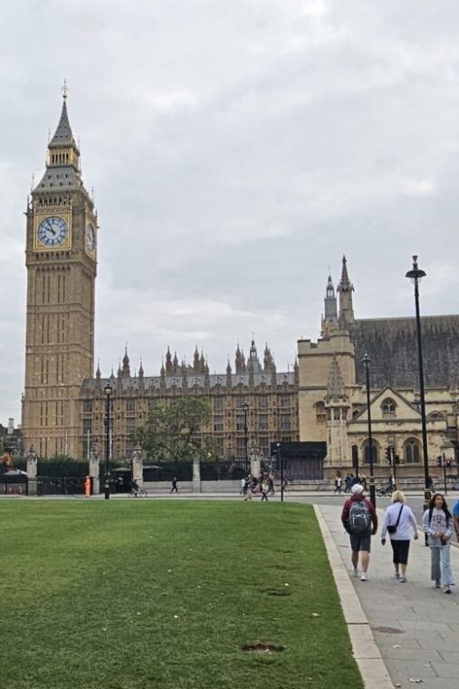 vip-westminster-abbey-upper-gallery-and-buckingham-palace