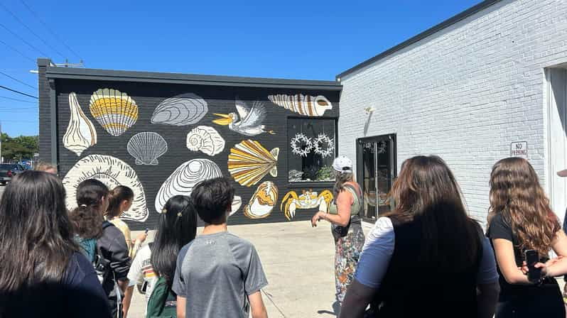 virginia-beach-vibe-district-guided-walking-mural-tour