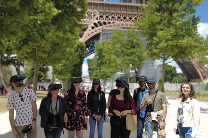 virtual-reality-guided-tour-at-the-eiffel-tower-2