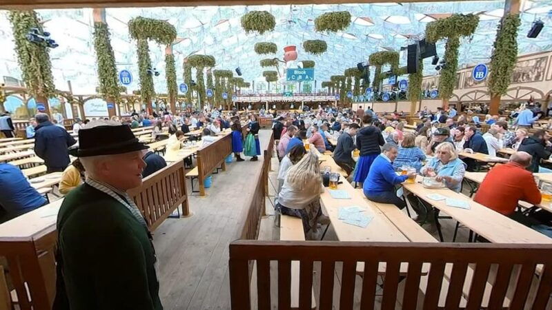 virtualtour-video-october-beer-festival-munich-with-wolfgang