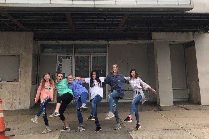 Visalia City Scavenger Hunt Excursion by Zombie Scavengers - FAQ