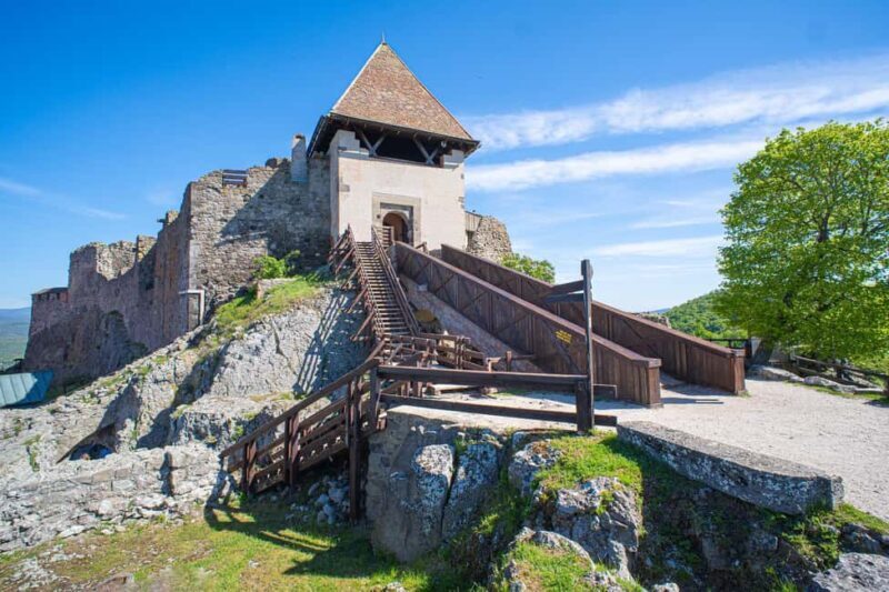 Visegrád Hike & Castle Tour with Ferry from Budapest - FAQs